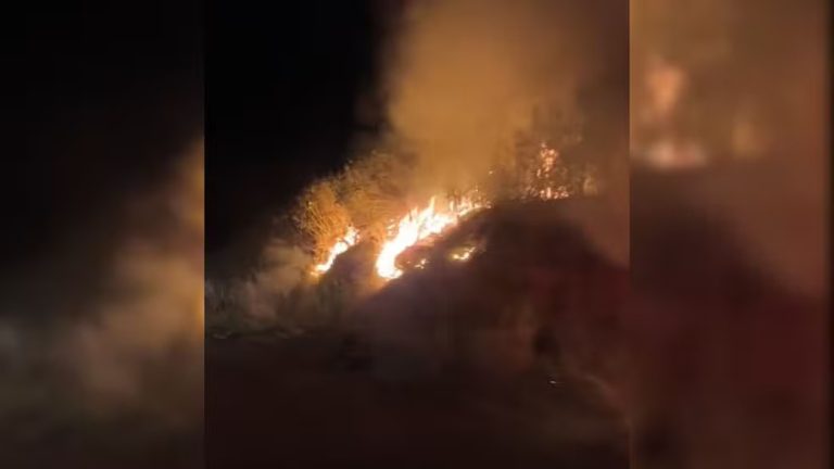 Incêndio atinge condomínio desabitado em Jaú incendio atinge condominio desabitado em jau 1